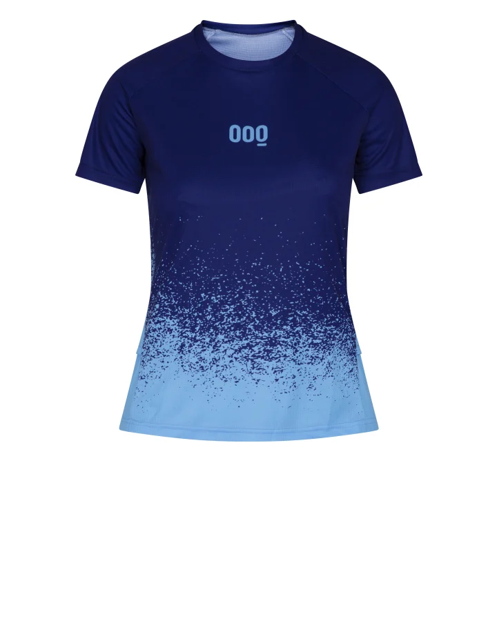 T-Shirt Ghost Mannequin Effect after